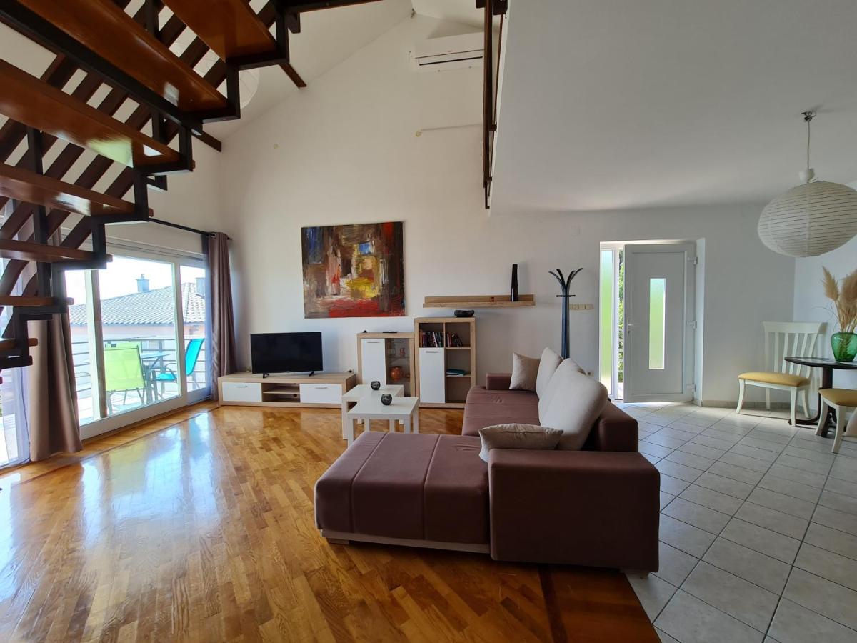 Apartments Lounger Crikvenica Exterior photo