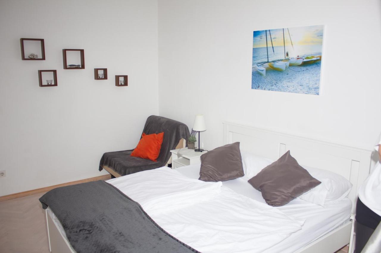 Apartments Lounger Crikvenica Exterior photo