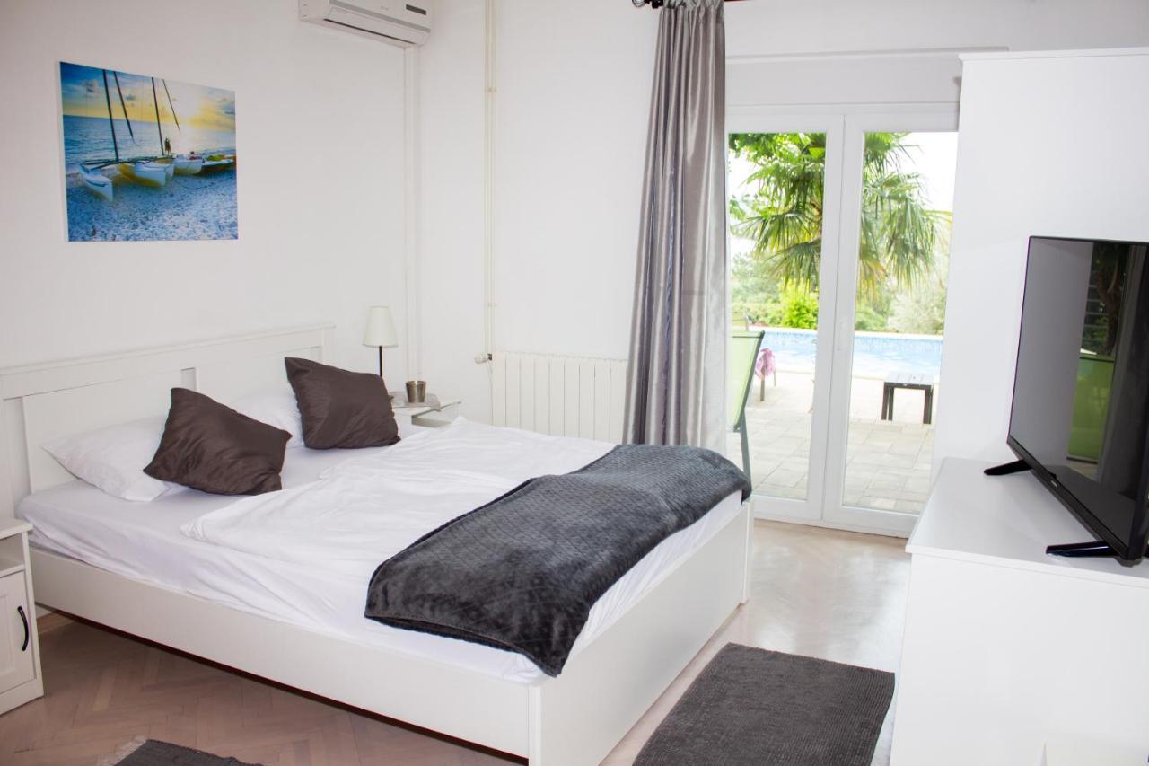 Apartments Lounger Crikvenica Exterior photo
