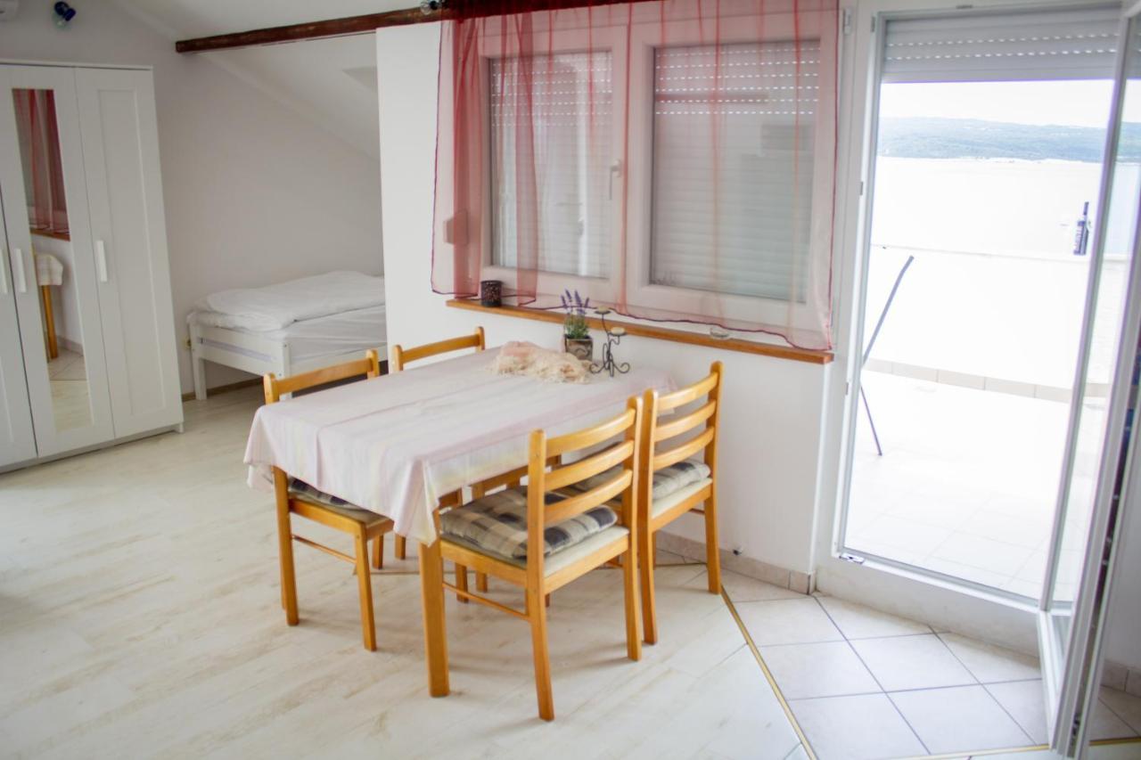 Apartments Lounger Crikvenica Exterior photo