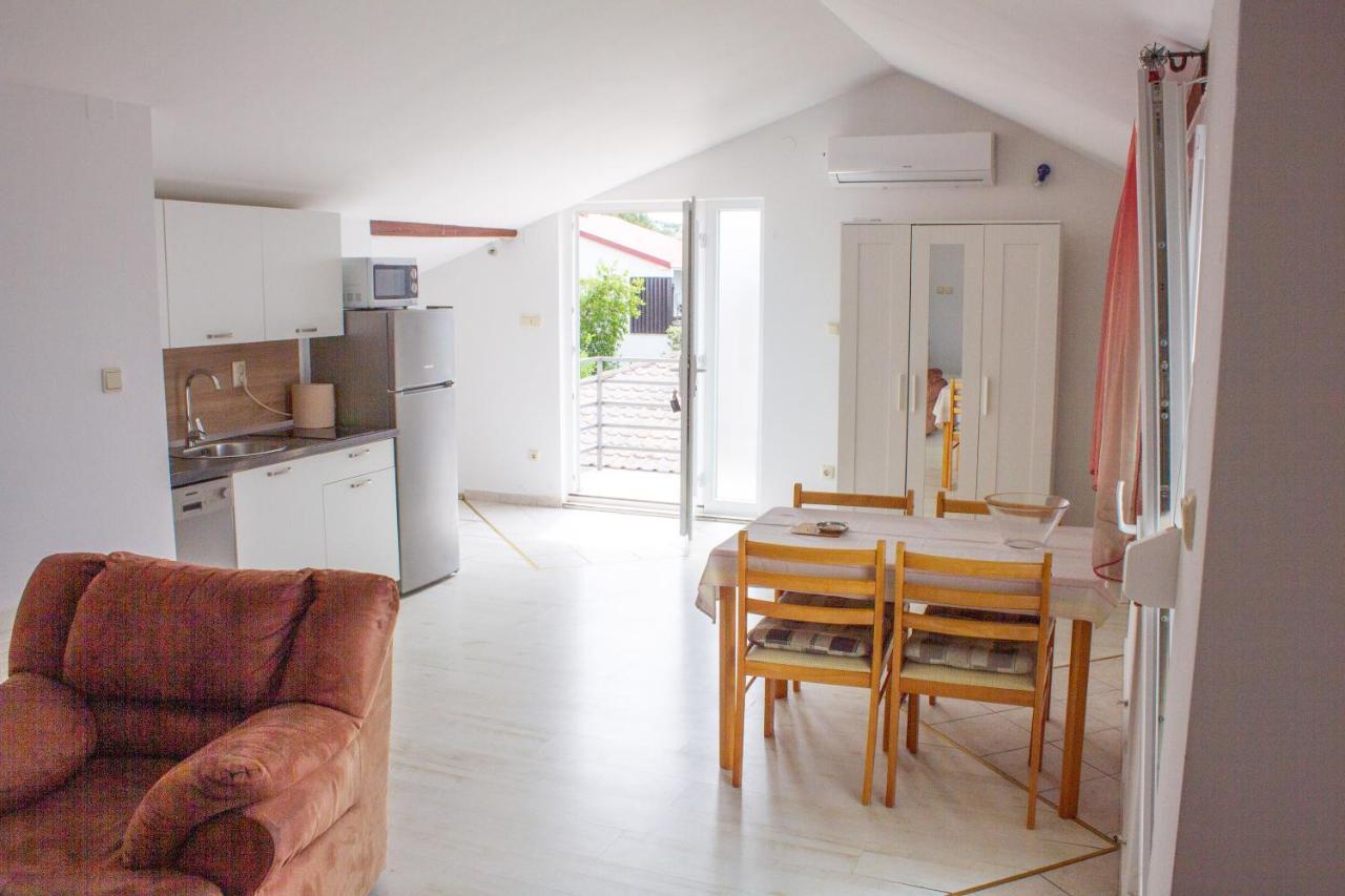 Apartments Lounger Crikvenica Exterior photo
