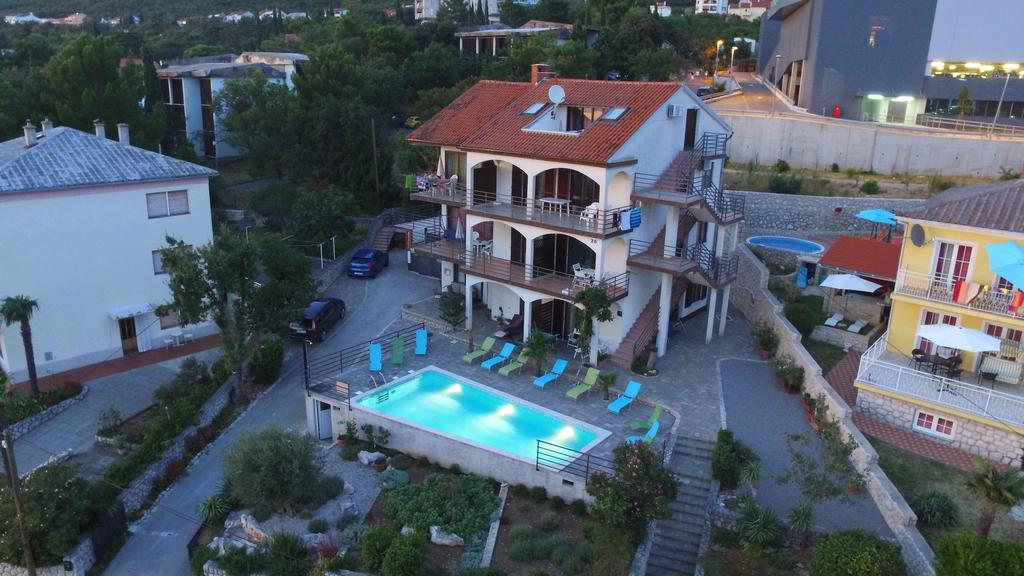 Apartments Lounger Crikvenica Exterior photo