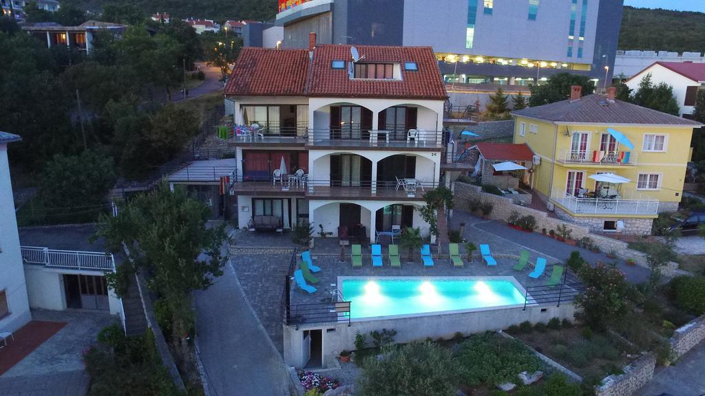 Apartments Lounger Crikvenica Exterior photo